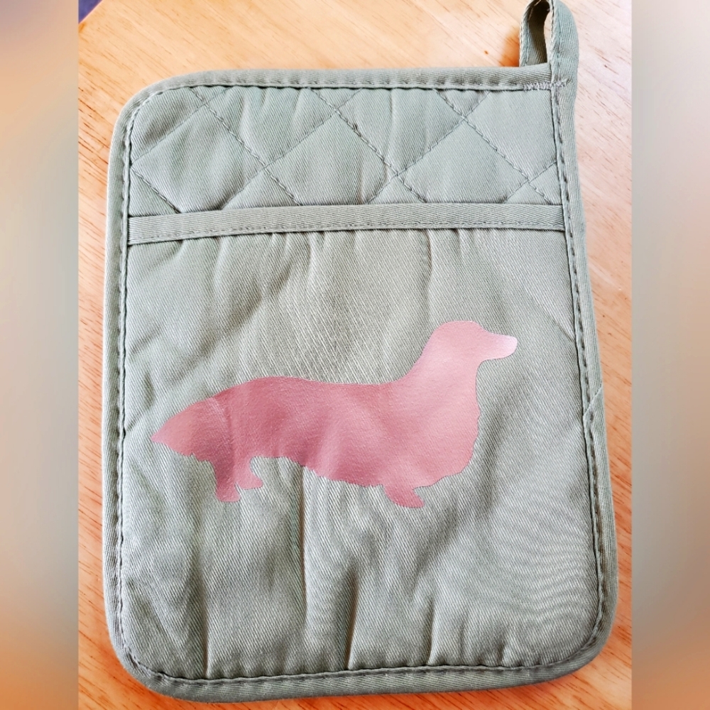 NWOT dachshund lover dog lover gift, dog kitchen pot holder